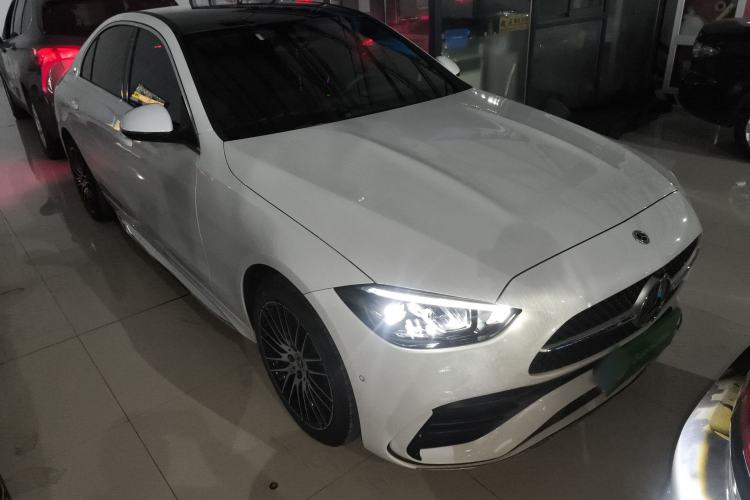 Used Mercedes-Benz C-Class 2023 Restyled C 260 L Sport Edition Front Right 45 Deg