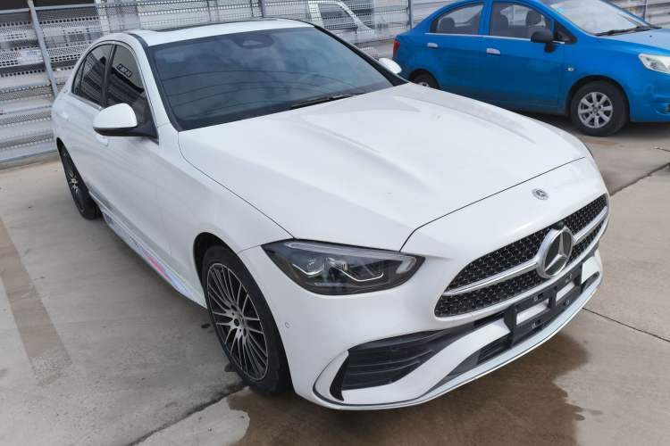 Used Mercedes-Benz C-Class 2023 C 200 L Sport Edition Front Right 45 Deg