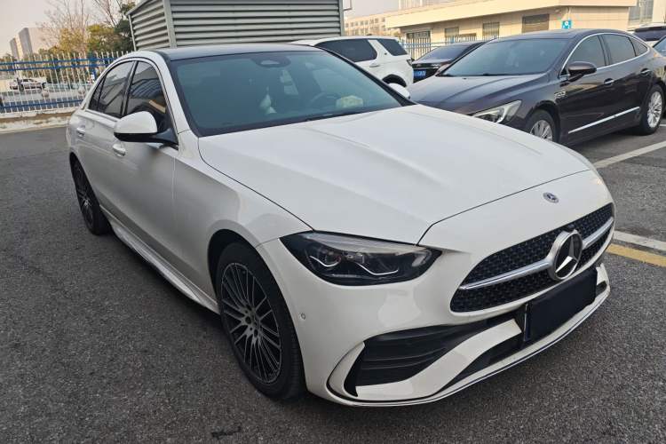 Used Mercedes-Benz C-Class 2023 Second Facelift C 260 L Sport Edition Front Right 45 Deg