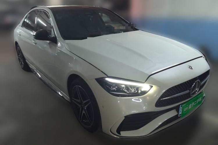 Used Mercedes-Benz C-Class  Front Right 45 Deg