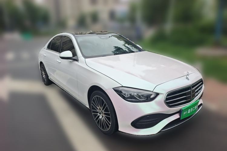 Used Mercedes-Benz C-Class 2023 C 260 L Front Right 45 Deg
