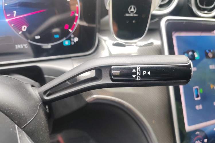 Used Mercedes-Benz C-Class 2023 Revised C 200 L Sport Edition Gear Lever