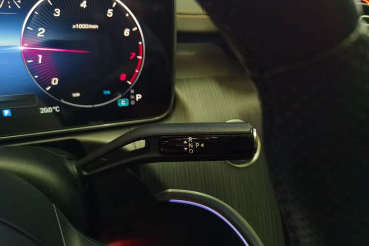 Used Mercedes-Benz C-Class 2023 Restyled C 260 L Sport Edition Gear Lever