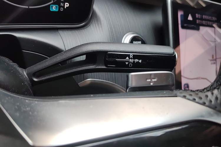 Used Mercedes-Benz C-Class 2023 C 260 L Sport Edition Gear Lever