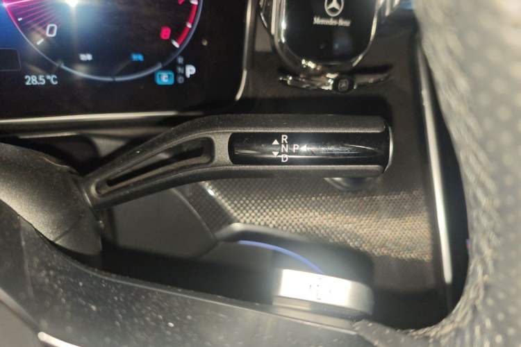 Used Mercedes-Benz C-Class 2023 Restyled C 260 L Sport Edition Gear Lever