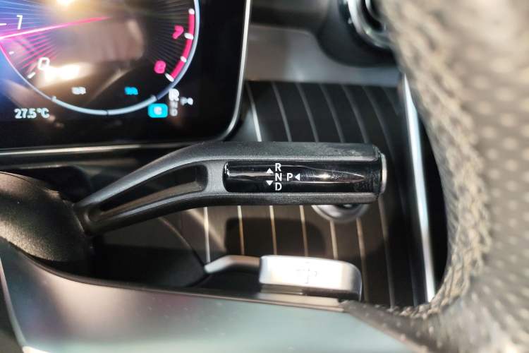 Used Mercedes-Benz C-Class 2023 C 260 L Sport Edition Gear Lever