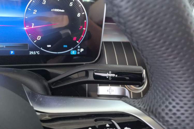 Used Mercedes-Benz C-Class 2023 C 200 L Sport Edition Gear Lever