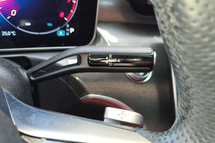 Used Mercedes-Benz C-Class 2023 Restyled C 260 L Sport Edition Gear Lever