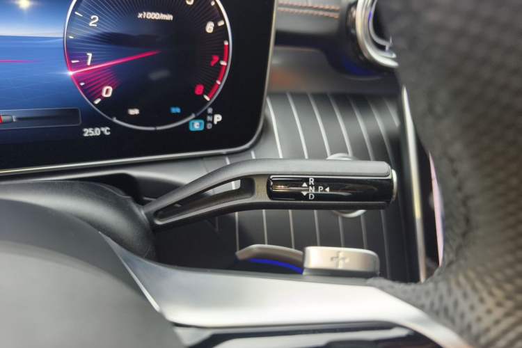 Used Mercedes-Benz C-Class 2023 C 200 L Sport Edition Gear Lever