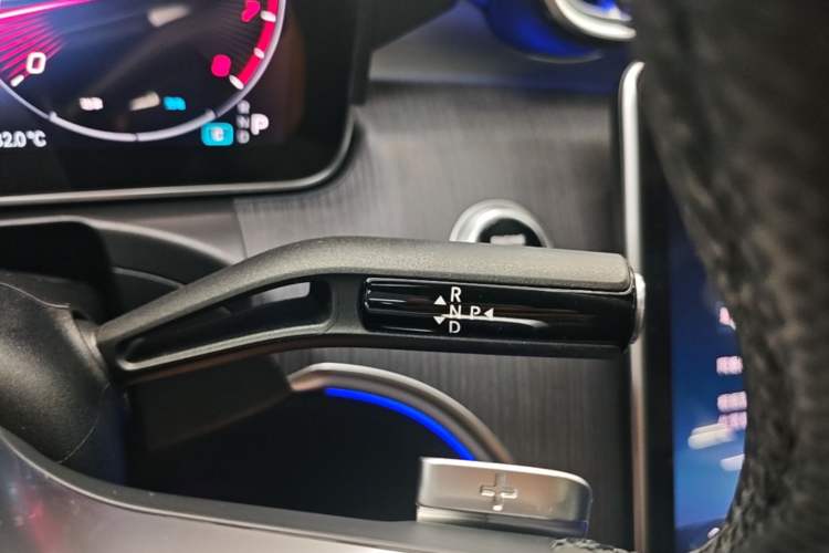 Used Mercedes-Benz C-Class 2023 C 260 L Sport Edition Gear Lever