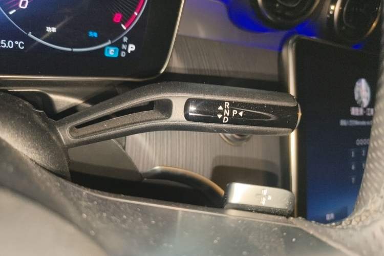Used Mercedes-Benz C-Class 2023 C 200 L Sport Edition Gear Lever