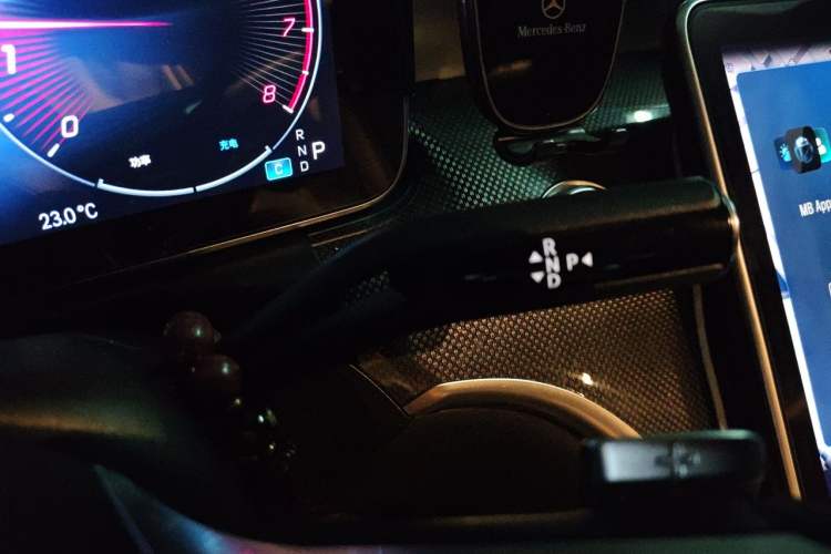 Used Mercedes-Benz C-Class 2023 C 260 L Sport Edition Gear Lever