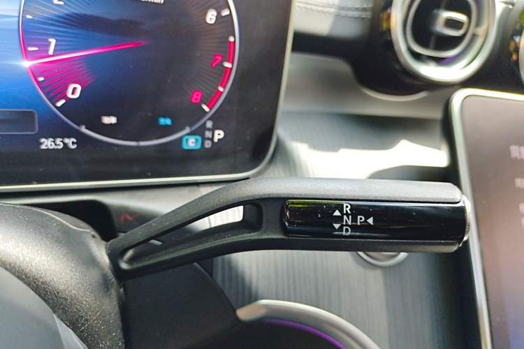 Used Mercedes-Benz C-Class 2023 Restyled C 260 L Sport Edition Gear Lever