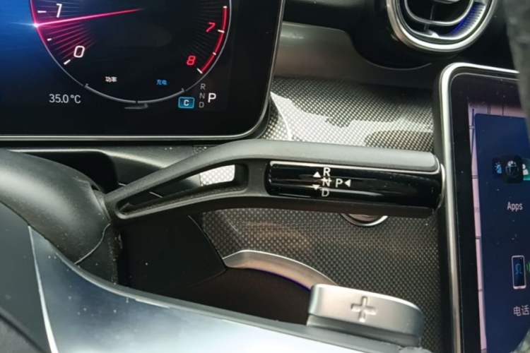 Used Mercedes-Benz C-Class 2023 Second Facelift C 260 L Sport Edition Gear Lever
