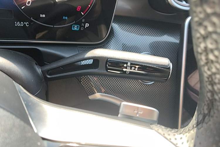 Used Mercedes-Benz C-Class 2023 Restyled C 260 L Sport Edition Gear Lever