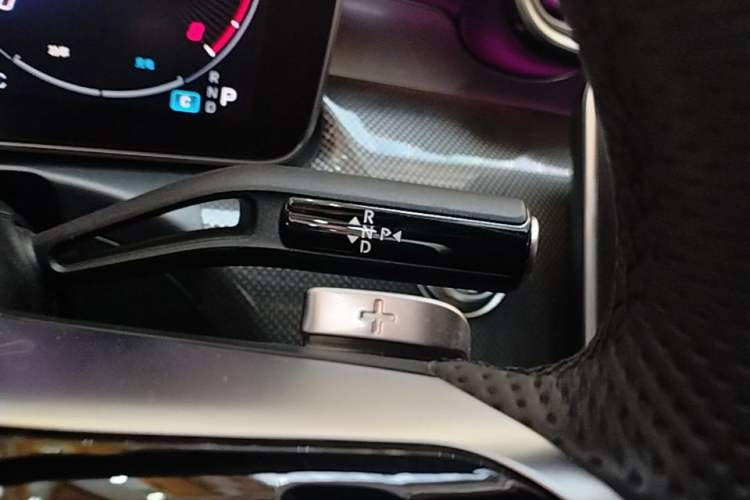 Used Mercedes-Benz C-Class 2023 C 260 L Sport Edition Gear Lever
