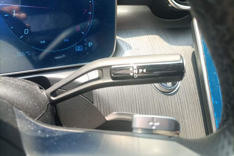 Used Mercedes-Benz C-Class 2023 C 200 L Sport Edition Gear Lever