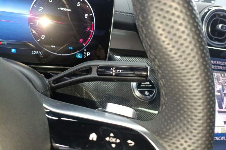 Used Mercedes-Benz C-Class 2023 Restyled C 260 L Night Edition Sports Version Gear Lever