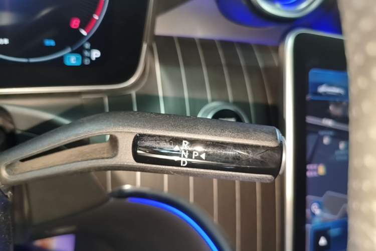 Used Mercedes-Benz C-Class 2023 C 260 L Sport Edition Gear Lever