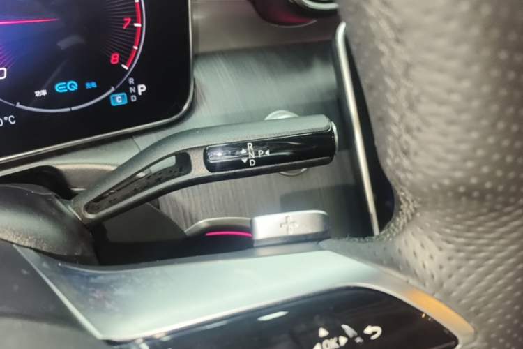Used Mercedes-Benz C-Class 2023 C 260 L Sport Edition Gear Lever