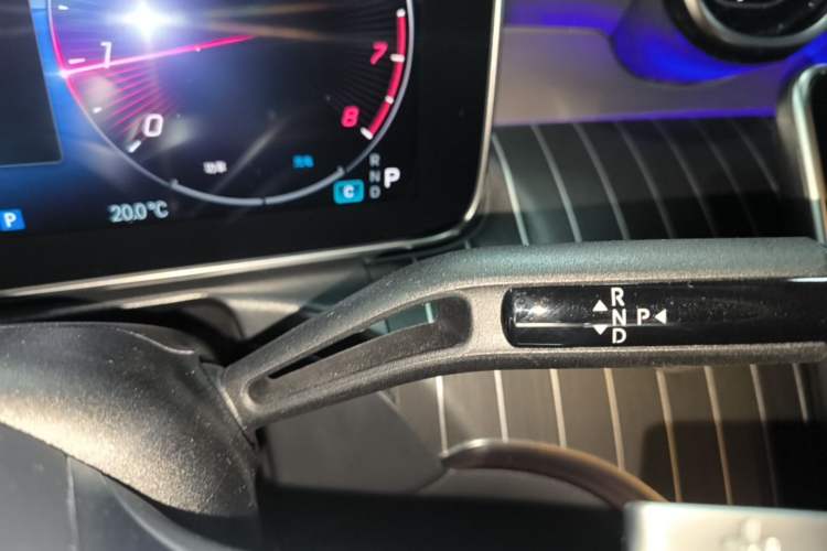 Used Mercedes-Benz C-Class 2023 C 200 L Sport Edition Gear Lever