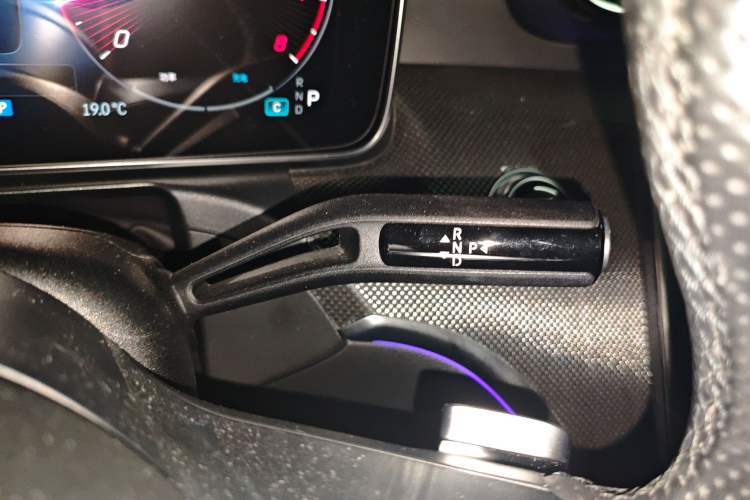 Used Mercedes-Benz C-Class 2023 C 260 L Sport Edition Gear Lever