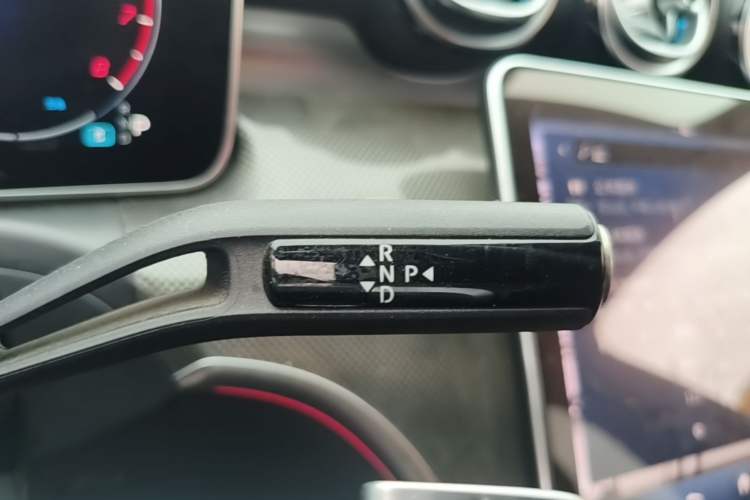 Used Mercedes-Benz C-Class 2023 C 260 L Sport Edition Gear Lever