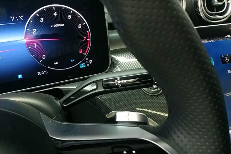 Used Mercedes-Benz C-Class 2023 Second Facelift C 260 L Sport Edition Gear Lever