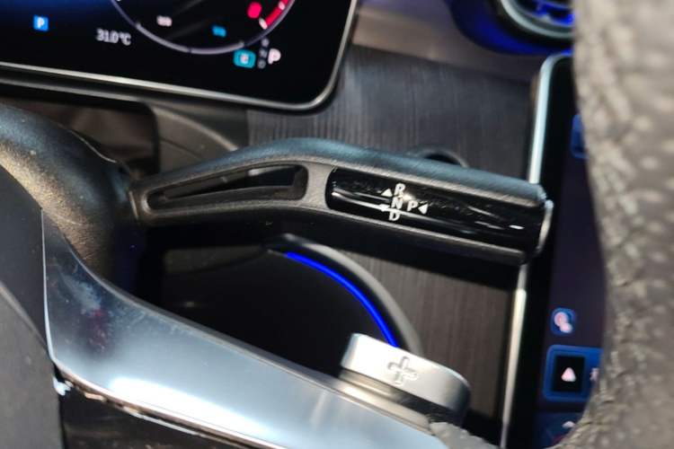 Used Mercedes-Benz C-Class 2023 C 260 L Bright Night Sports Edition Gear Lever