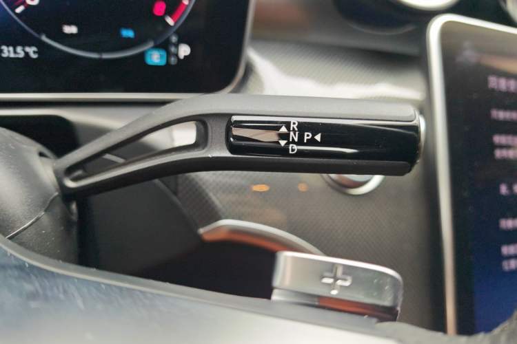 Used Mercedes-Benz C-Class 2023 Second Facelift C 260 L Sport Edition Gear Lever