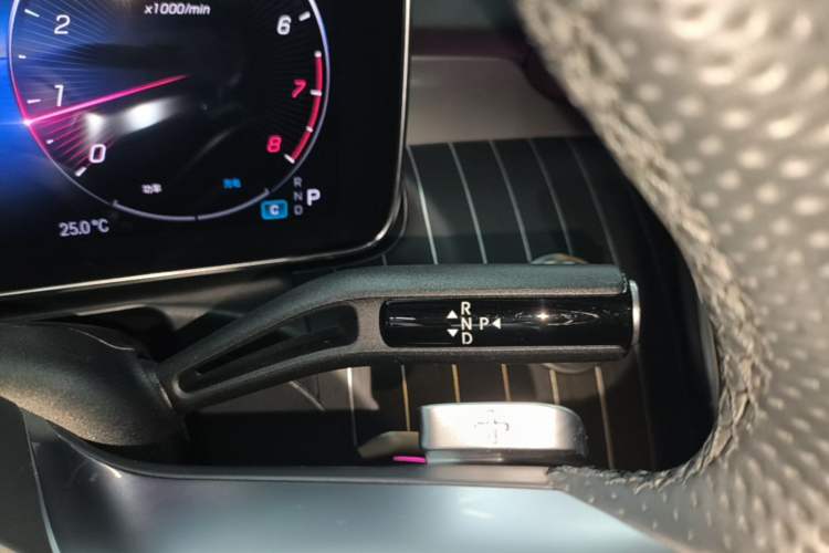 Used Mercedes-Benz C-Class 2023 C 260 L Sport Edition Gear Lever