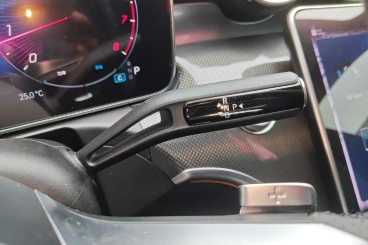 Used Mercedes-Benz C-Class 2023 C 260 L Sport Edition Gear Lever