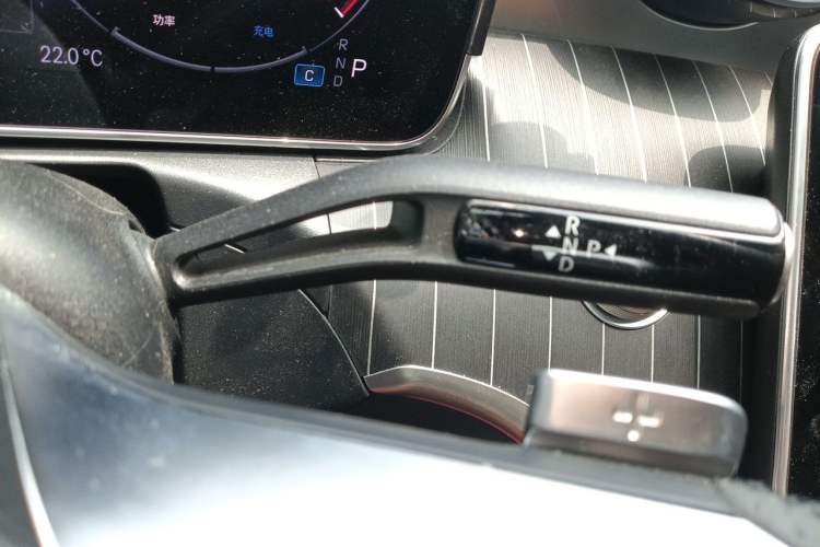 Used Mercedes-Benz C-Class 2023 C 260 L Sport Edition Gear Lever