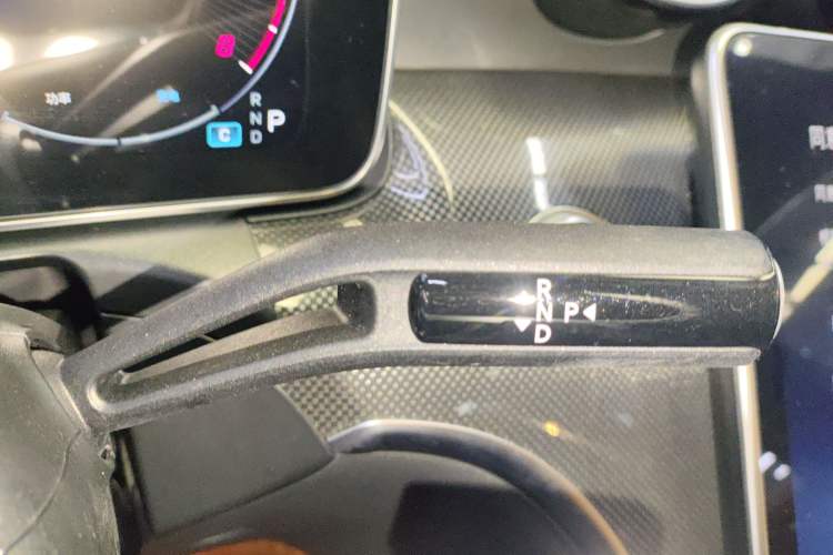 Used Mercedes-Benz C-Class 2023 Restyled C 260 L Sport Edition Gear Lever