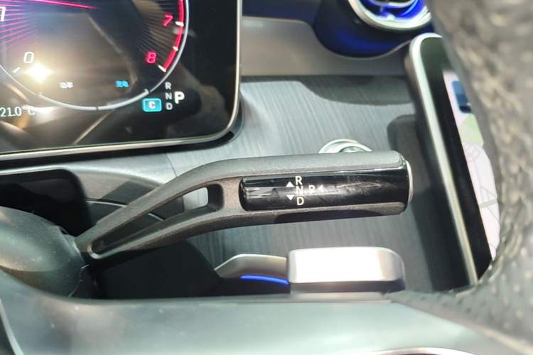 Used Mercedes-Benz C-Class 2023 Restyled C 260 L Sport Edition Gear Lever