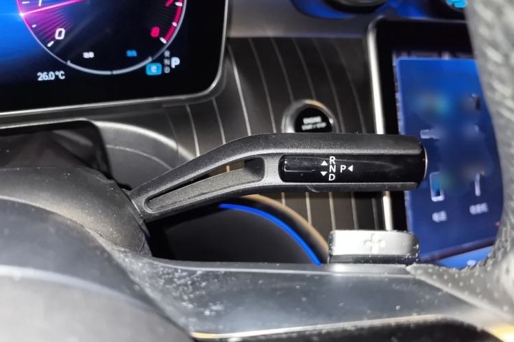 Used Mercedes-Benz C-Class 2023 Restyled C 260 L Sport Edition Gear Lever