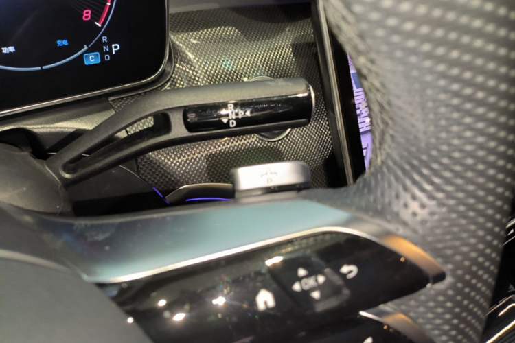 Used Mercedes-Benz C-Class 2023 Second Facelift C 260 L Starry Night Sports Edition Gear Lever