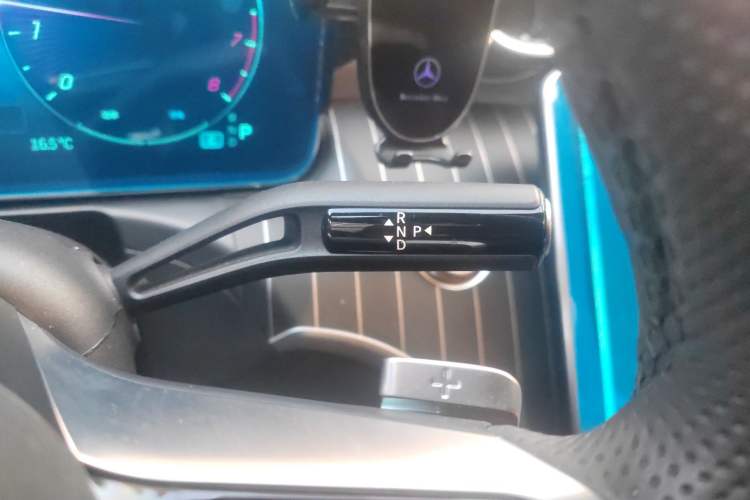 Used Mercedes-Benz C-Class 2023 C 200 L Sport Edition Gear Lever