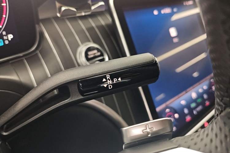 Used Mercedes-Benz C-Class 2023 Revised C 200 L Sport Edition Gear Lever
