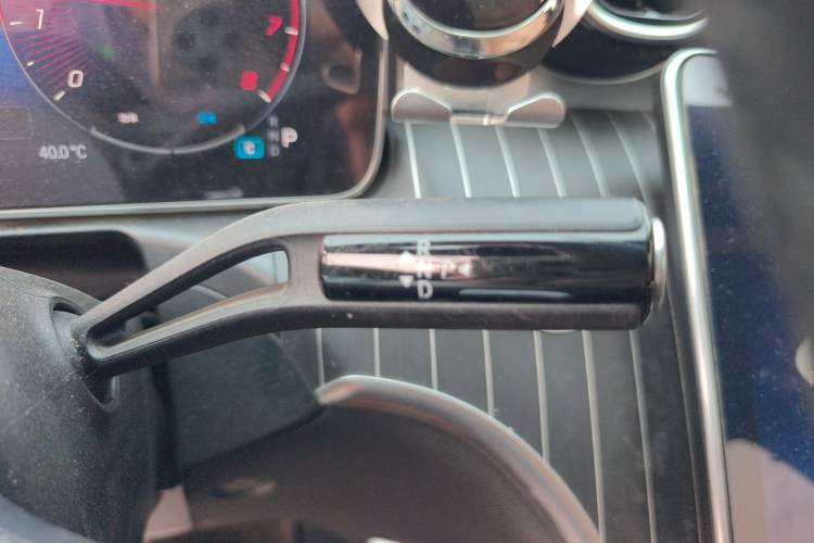 Used Mercedes-Benz C-Class 2023 C 200 L Sport Edition Gear Lever