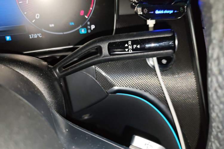 Used Mercedes-Benz C-Class 2023 C 260 L Sport Edition Gear Lever