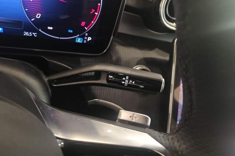 Used Mercedes-Benz C-Class 2023 Restyled C 260 L Sport Edition Gear Lever