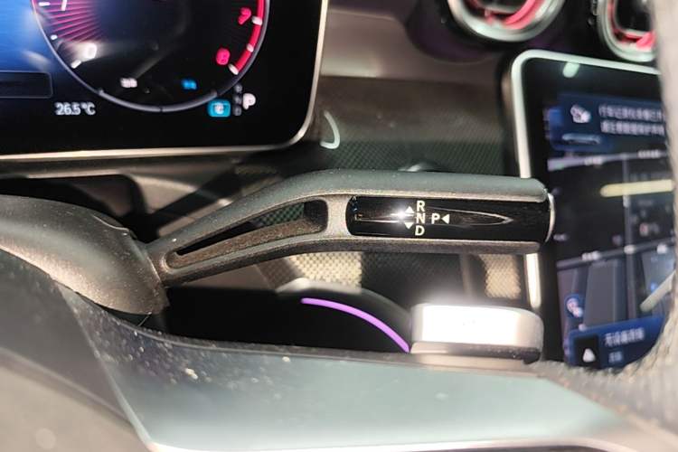 Used Mercedes-Benz C-Class 2023 Restyled C 260 L Sport Edition Gear Lever