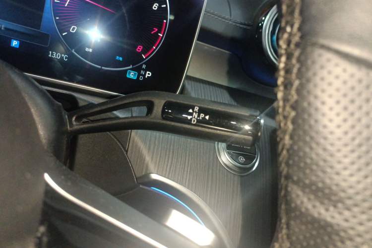Used Mercedes-Benz C-Class 2023 C 260 L Sport Edition Gear Lever