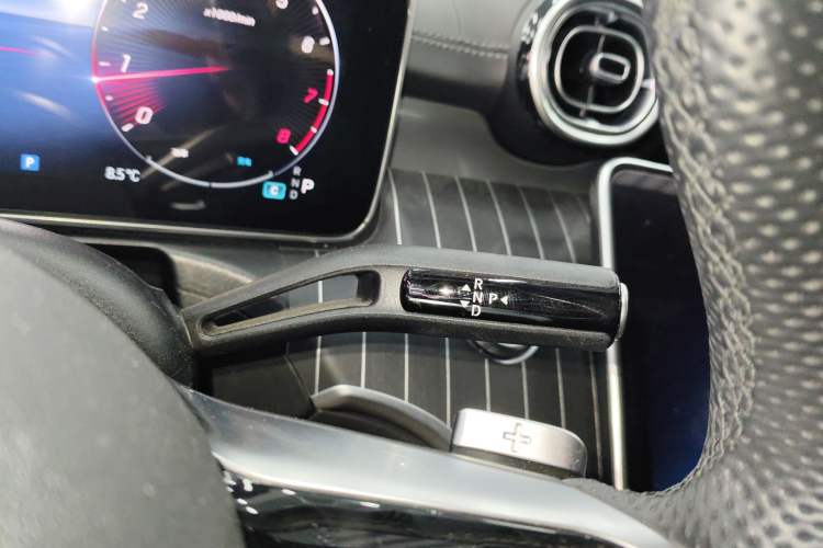 Used Mercedes-Benz C-Class 2023 C 260 L Sport Edition Gear Lever