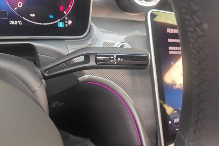 Used Mercedes-Benz C-Class 2023 Restyled C 260 L Sport Edition Gear Lever