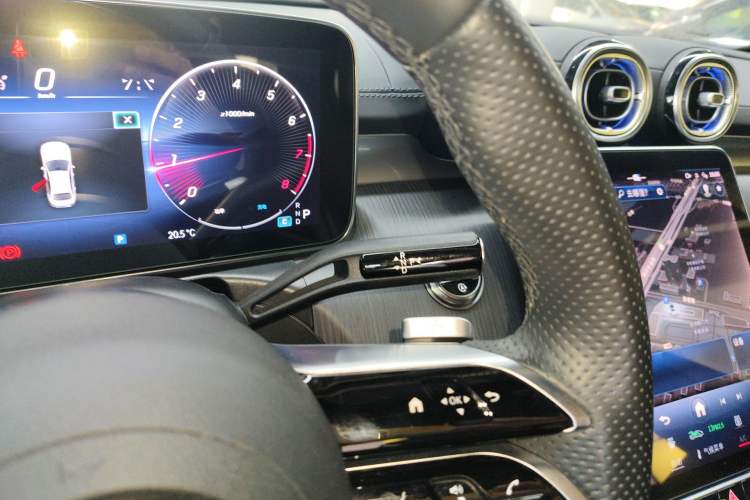 Used Mercedes-Benz C-Class 2023 Restyled C 260 L Sport Edition Gear Lever