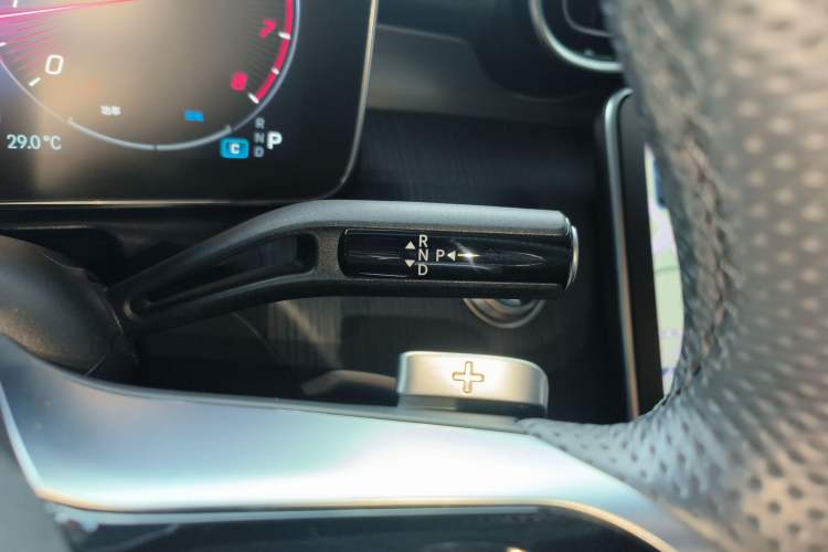 Used Mercedes-Benz C-Class 2023 Revised C 200 L Sport Edition Gear Lever