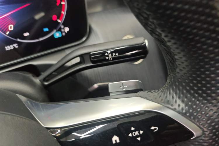 Used Mercedes-Benz C-Class 2023 Revised C 200 L Sport Edition Gear Lever