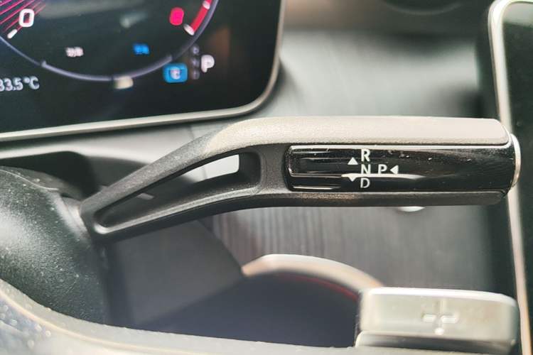 Used Mercedes-Benz C-Class 2023 Restyled C 260 L Sport Edition Gear Lever